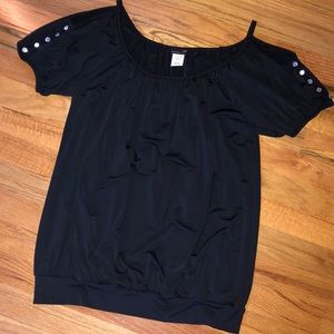 NWT Peek-a-Boo Shoulder Black Top